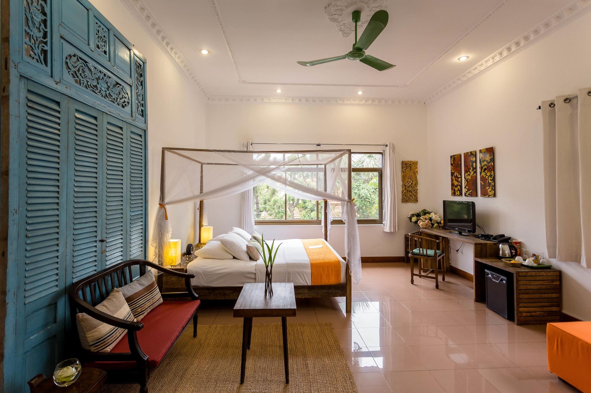 The Pavilion Phnom Penh Exterior photo